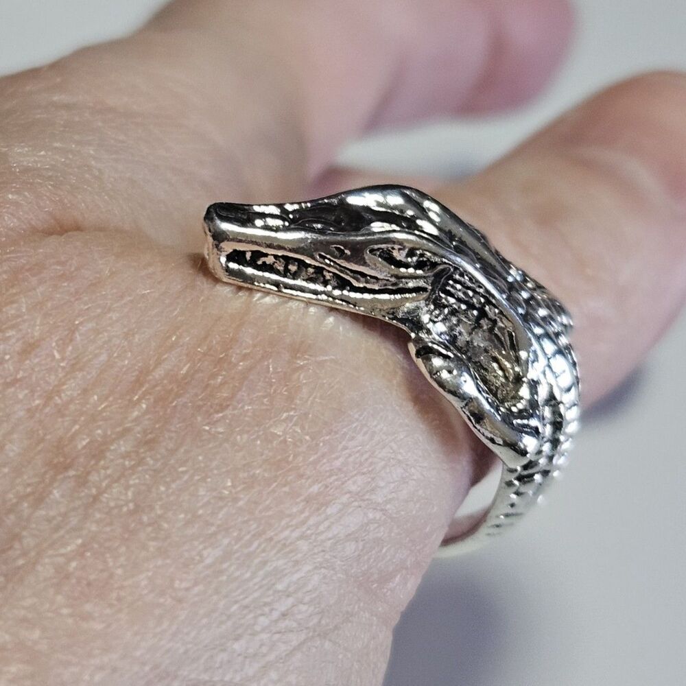 Silver Tone Crocodile Alligator Adjustable Ring